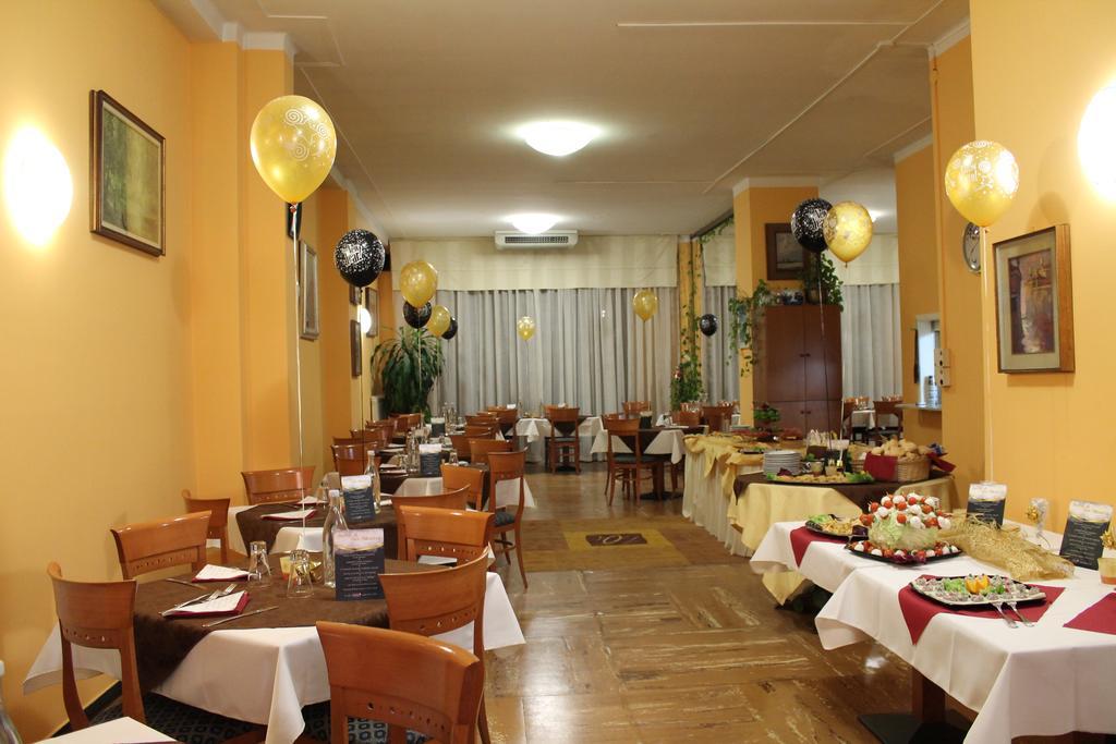 Hotel Europa Arma di Taggia Exterior photo
