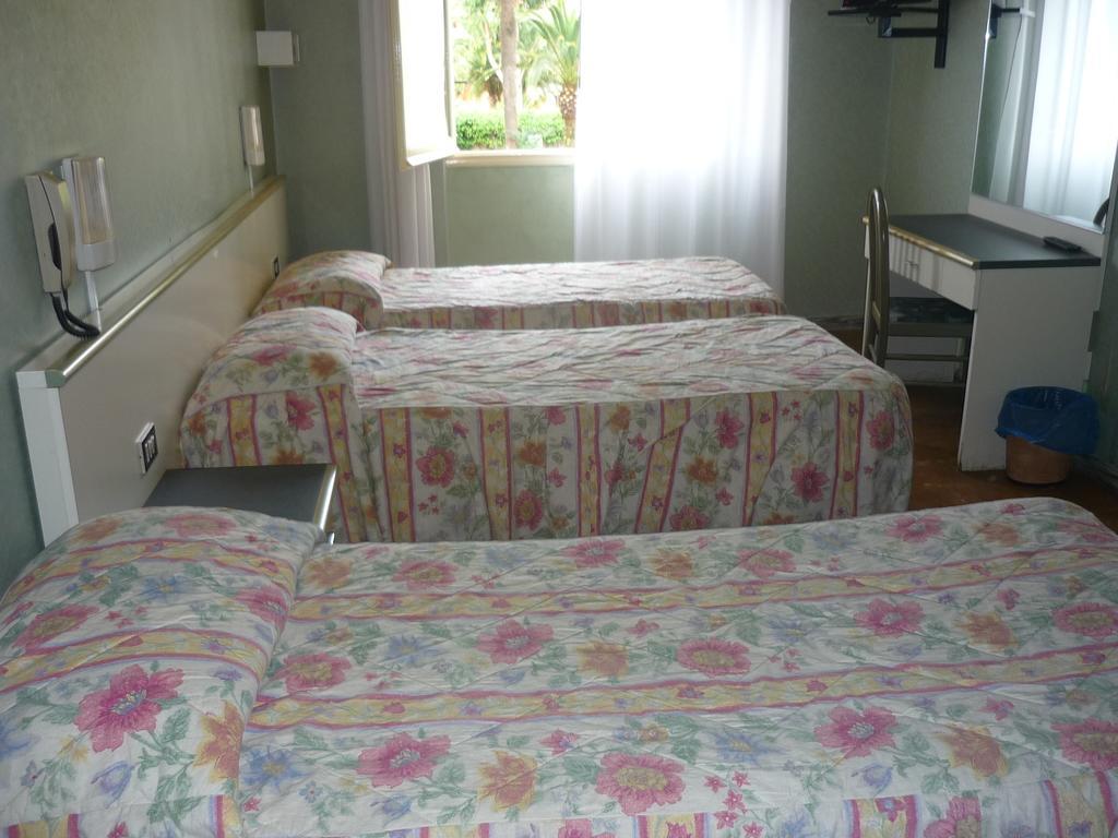 Hotel Europa Arma di Taggia Room photo
